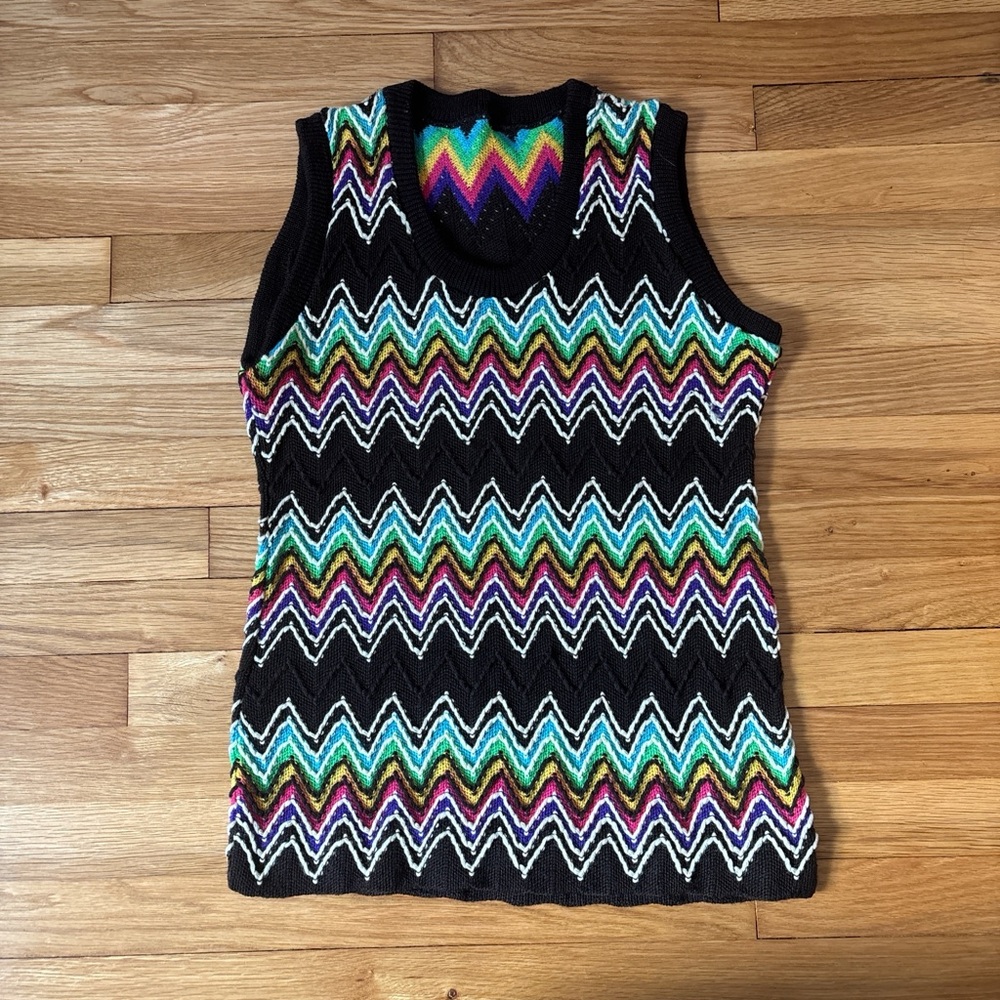 Colorful Zigzag Patterned Women's Top